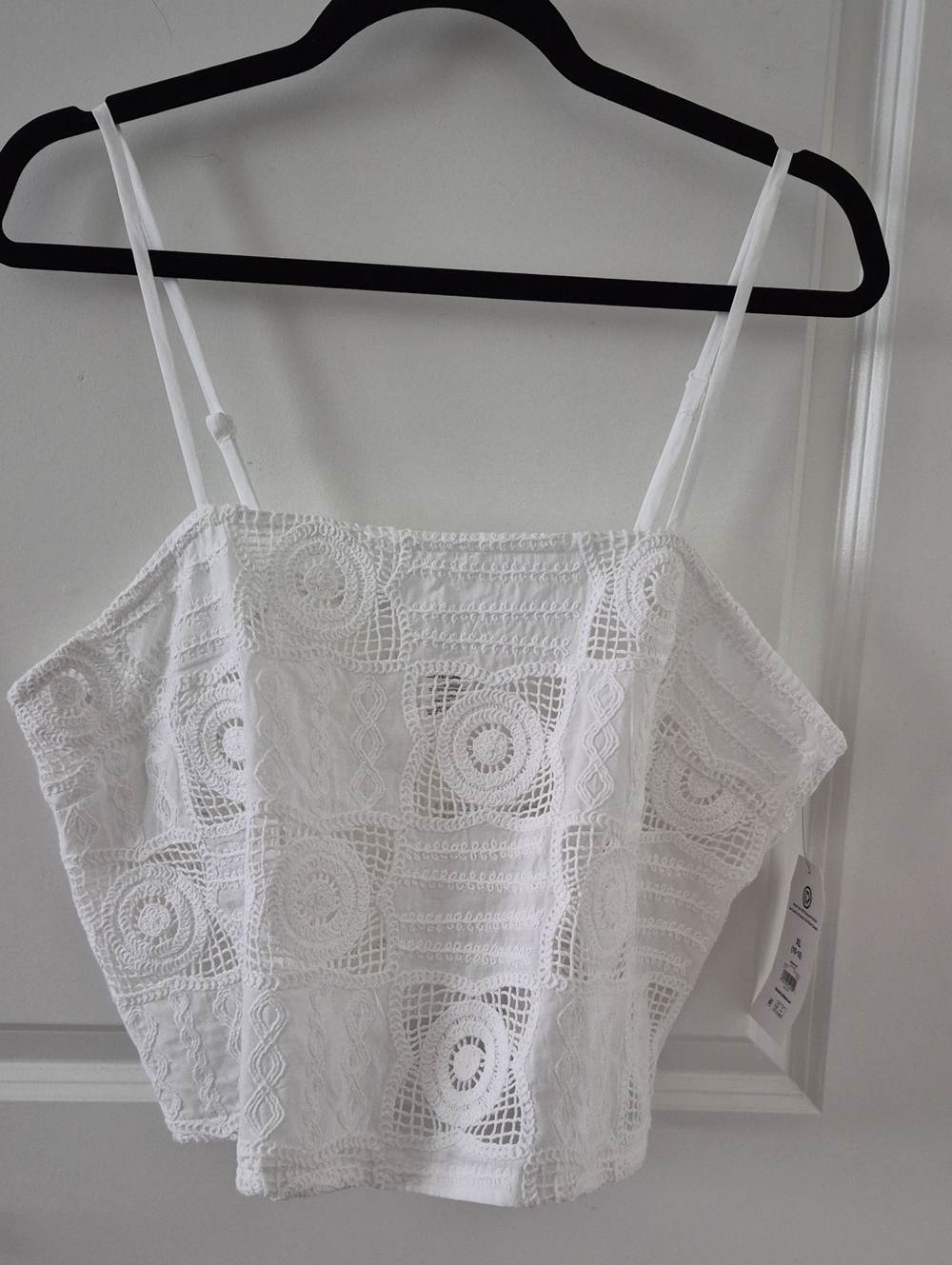 Time and Tru White Crochet Square-Panel Spaghetti Strap Camisole
